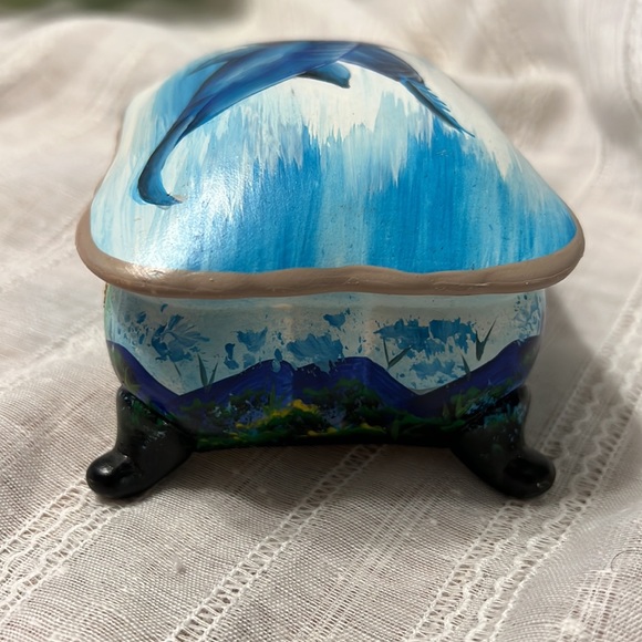 Hand Painted Ceramic Box - Picture 4 of 11
